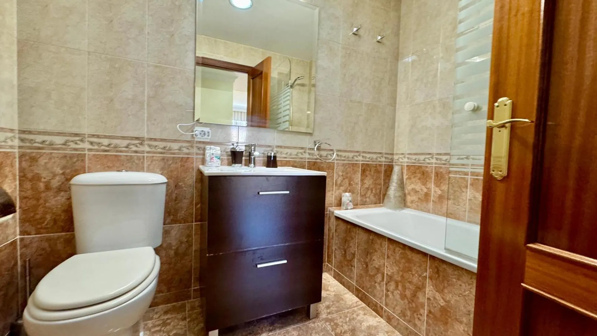 Lujoso Piso Centro Aparcamiento Privado, Terraza & Ac Apartment Malaga