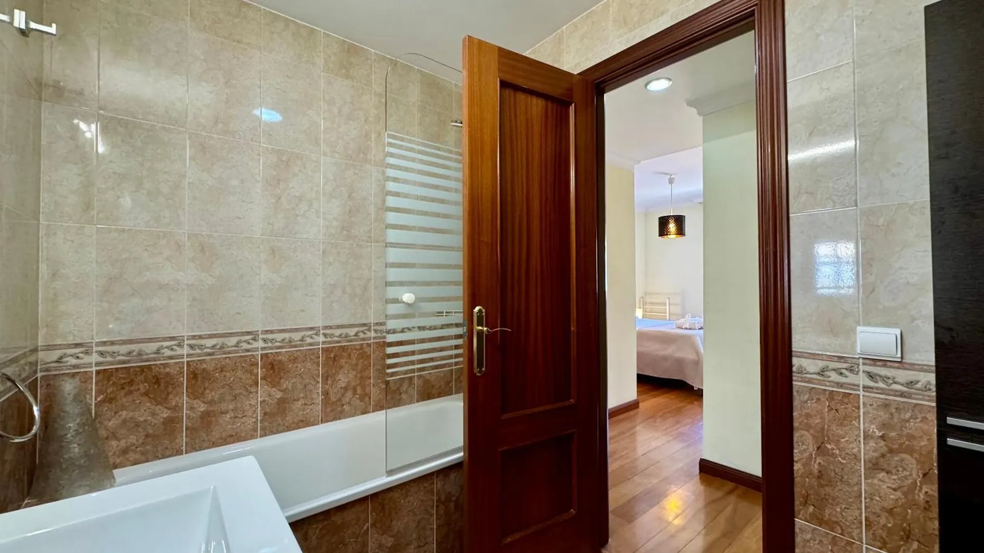 Lujoso Piso Centro Aparcamiento Privado, Terraza & Ac Apartment Malaga Spain